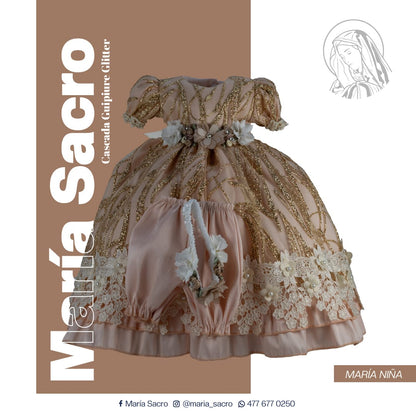 Vestido Divina Infantita con accesorios modelo  Cascada Guipiure Glitter